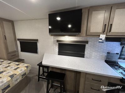 2025 Ember RV E-Series - Photo 9