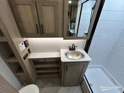 2025 Ember RV E-Series - Photo 12