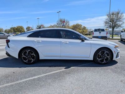 2025 Kia K5 - Photo 6