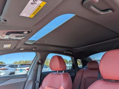 2025 Kia K5 - Photo 14