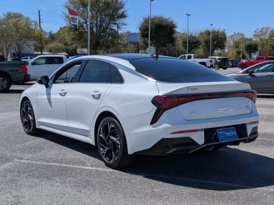 2025 Kia K5 - Photo 3