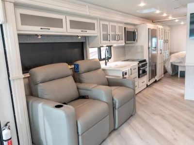 2025 Fleetwood FLEX - Photo 6
