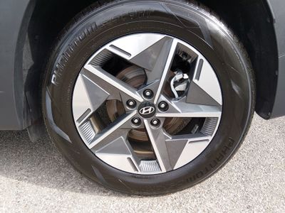 2025 Hyundai Tucson — photo 10 view