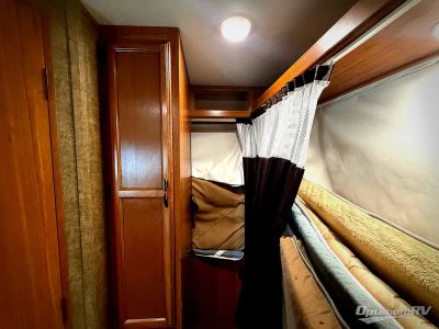 2016 Starcraft Travel Star — photo 15 view