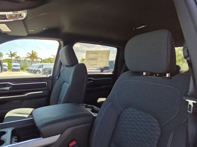 2026 Ram 1500 — photo 11 view
