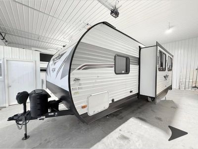 2022 Coachmen RV Shasta - Photo 3