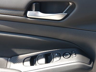 2025 Nissan Altima - Photo 17
