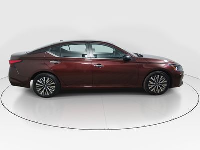 2024 Nissan Altima - Photo 8