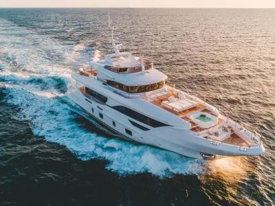 2020 Benetti 95 Delfino — front three-quarter view
