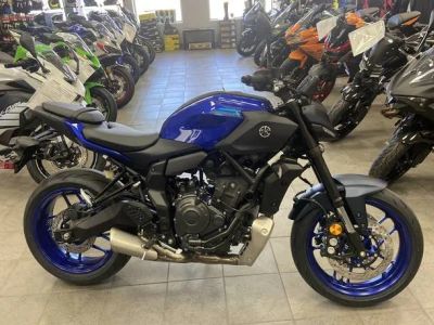 2026 Yamaha MT-07 — front three-quarter view