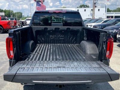 2023 GMC Sierra 1500 — interior view