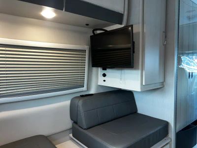 2025 Thor Motor Coach SANCTUARY - Photo 12