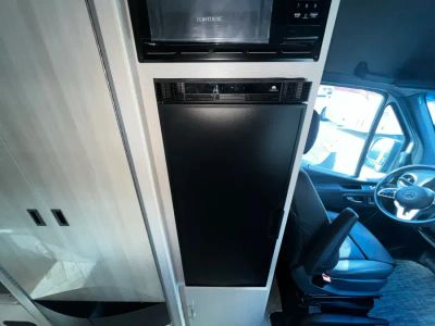 2025 Thor Motor Coach SANCTUARY - Photo 10
