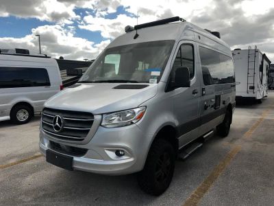 2025 Thor Motor Coach SANCTUARY - Photo 18