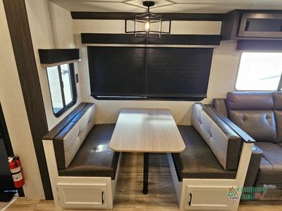 2026 Venture RV SportTrek - Photo 35
