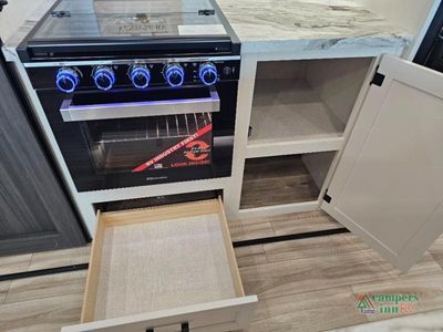 2026 Venture RV SportTrek - Photo 21