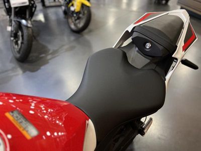 2026 Yamaha YZF-R7 70th Anniversary Edition - Photo 23