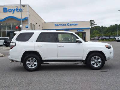 2018 Toyota 4Runner - Photo 2