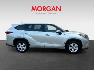2020 Toyota Highlander — photo 8 view