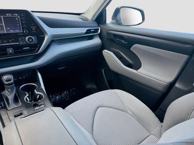 2020 Toyota Highlander — photo 21 view