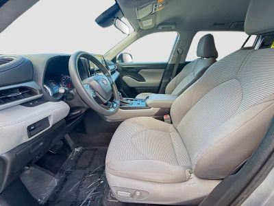 2020 Toyota Highlander — photo 18 view