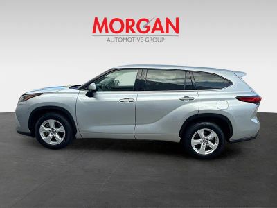 2020 Toyota Highlander — interior view
