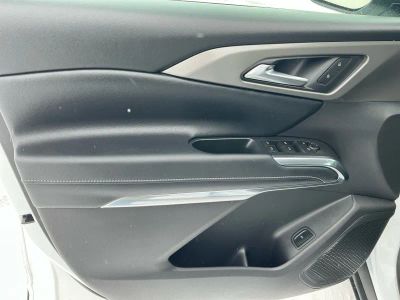 2026 Chevrolet Traverse — photo 15 view
