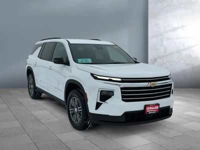 2026 Chevrolet Traverse — photo 8 view