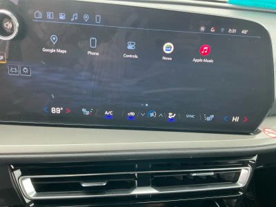 2026 Chevrolet Traverse — photo 11 view