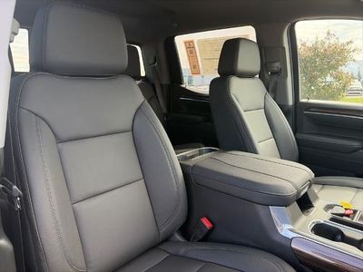 2026 Chevrolet Silverado 1500 — photo 15 view