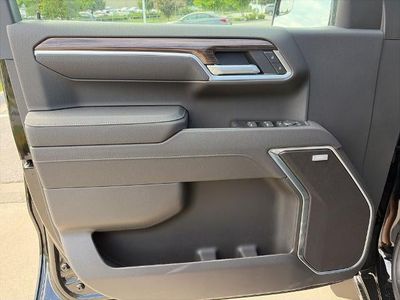 2026 Chevrolet Silverado 1500 — photo 30 view