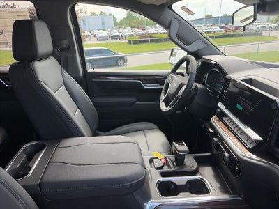 2026 Chevrolet Silverado 1500 — photo 16 view