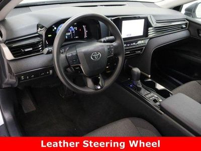 2025 Toyota Camry FWD - Photo 13