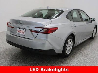 2025 Toyota Camry FWD - Photo 7