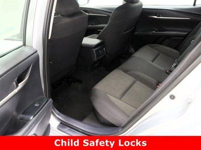 2025 Toyota Camry FWD - Photo 26