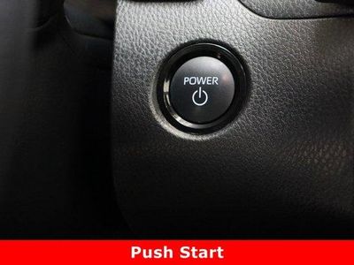 2025 Toyota Camry FWD - Photo 17
