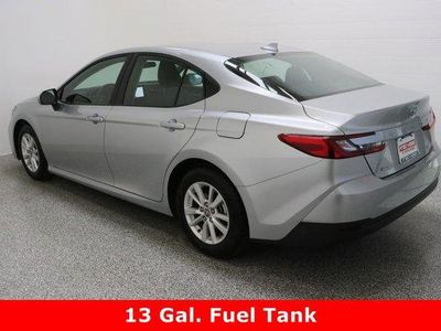 2025 Toyota Camry FWD - Photo 9