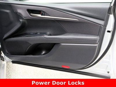 2025 Toyota Camry FWD - Photo 34