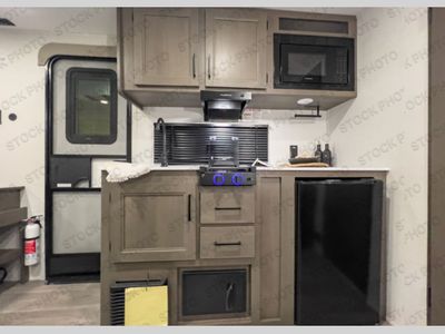 2026 Grand Design Transcend One - Photo 5