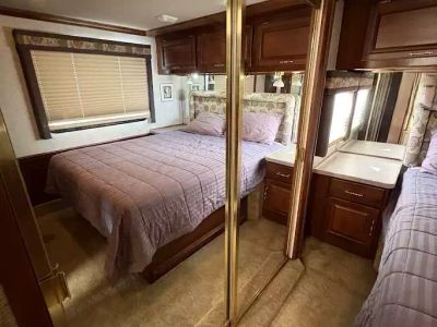 2002 Fleetwood 36T — photo 42 view