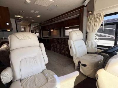 2002 Fleetwood 36T — photo 9 view