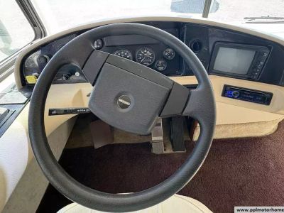 2002 Fleetwood 36T — photo 11 view