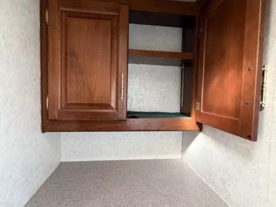 2002 Fleetwood 36T — photo 40 view