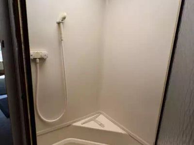 2002 Fleetwood 36T — photo 35 view