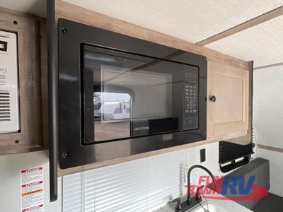 2025 Gulf Stream RV Yellowstone Trail Edition - Photo 16