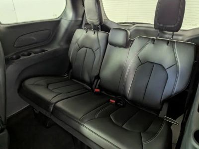 2026 Chrysler Pacifica — photo 17 view