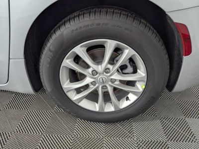 2026 Chrysler Pacifica — photo 18 view