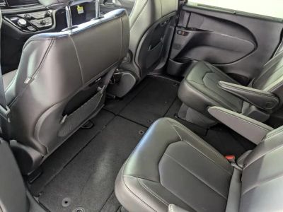 2026 Chrysler Pacifica — photo 15 view