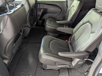 2026 Chrysler Pacifica — photo 14 view