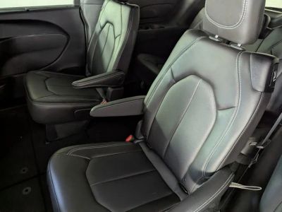 2026 Chrysler Pacifica — photo 16 view